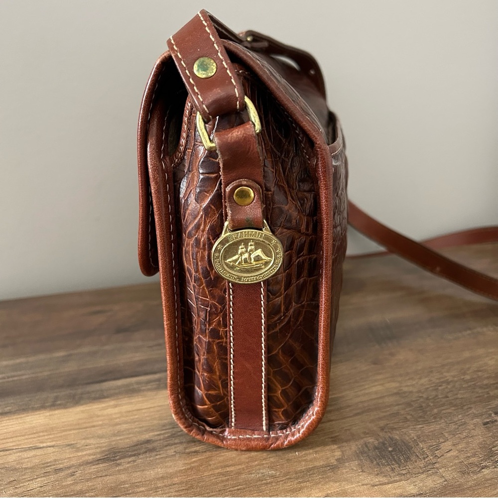 BRAHMIN croc embossed leather crossbody
vintage, heritage, designer, 90s, Y2K - Picture 4 of 16